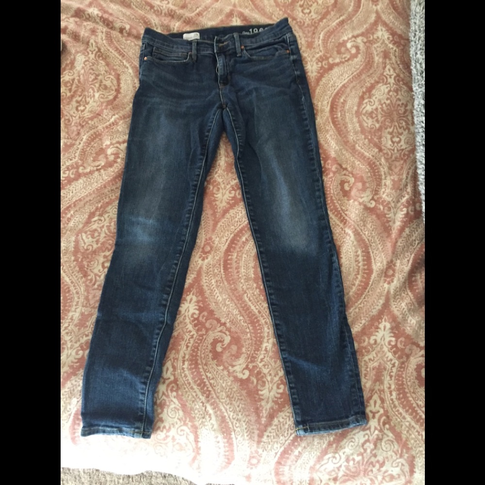 Gap legging jeans size 6.